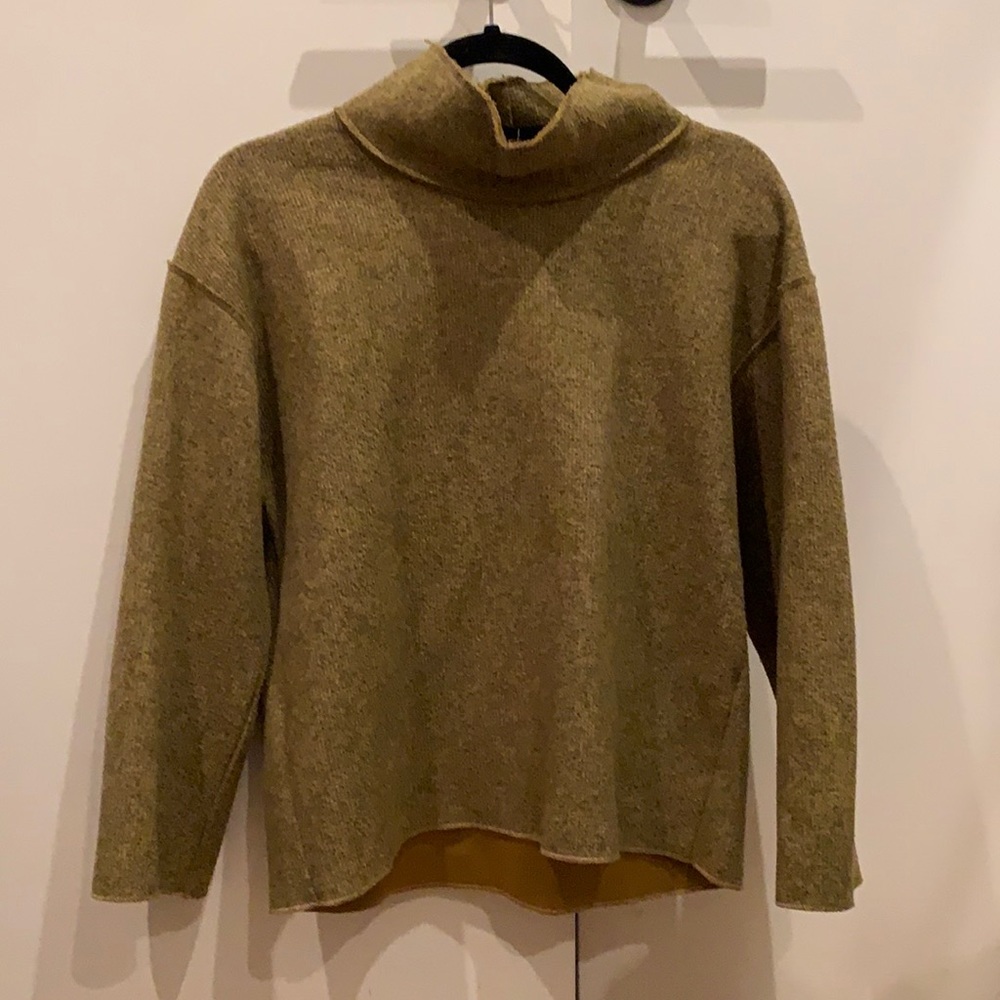 Funnel neck shirt